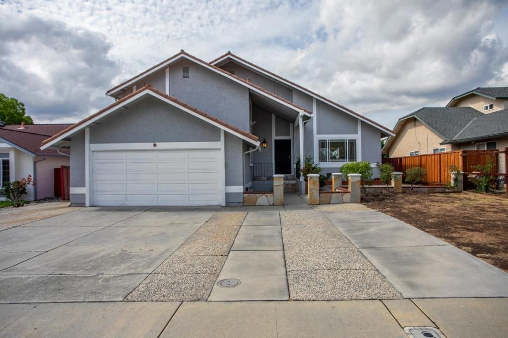 Photo of 3123 Oakgate Way, San Jose, CA 95148 (MLS # ML82022717)