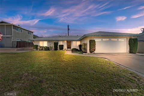 Photo of 5529 N F, San Bernardino, CA 92407 (MLS # IV26038389)