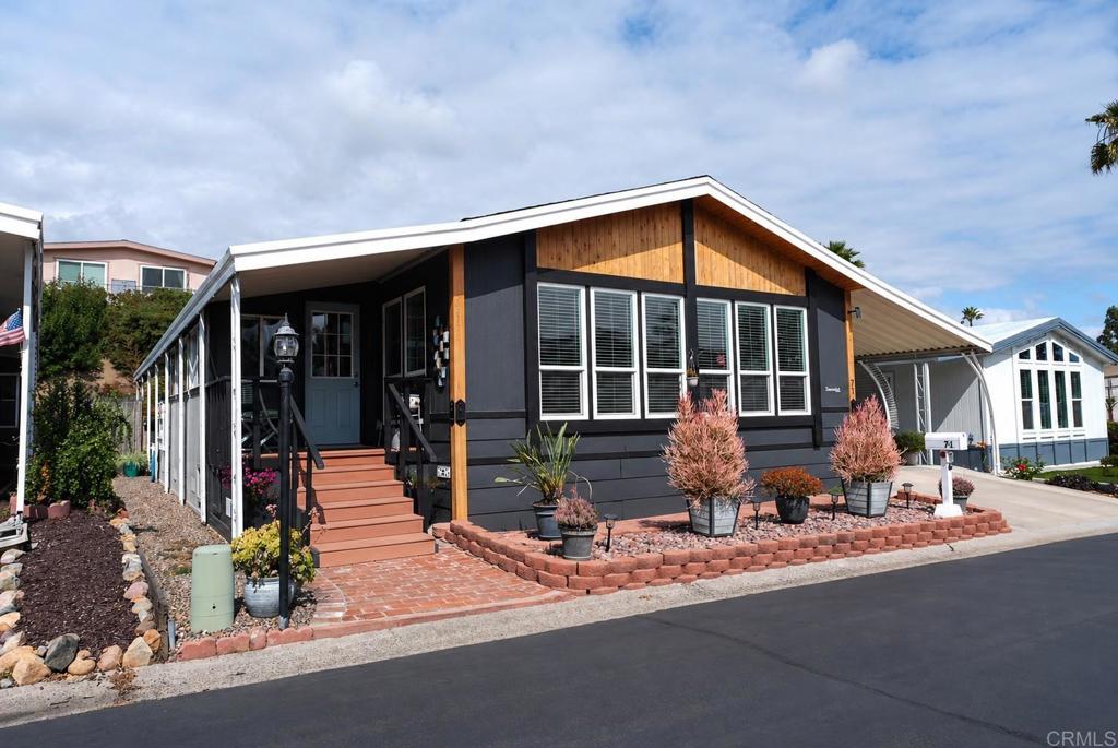 1145 E Barham Drive 71