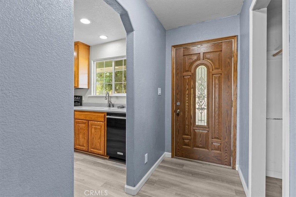 22132 Los Robles Way