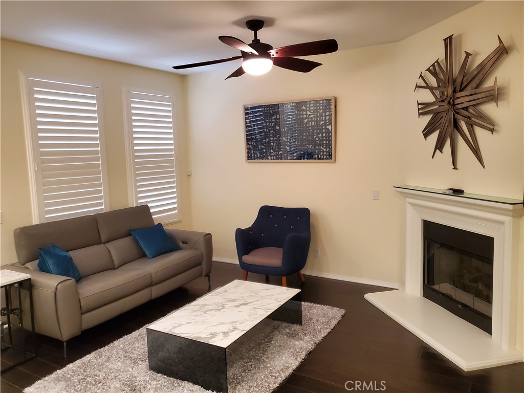 114 Chantilly