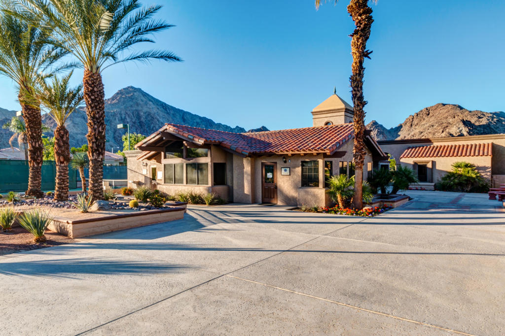 Laguna De La Paz - Residential