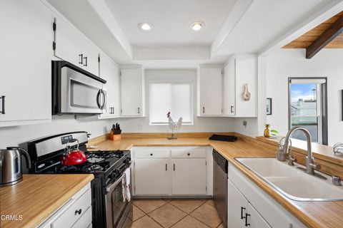 Tiny photo for 333 Melrose Drive, Oxnard, CA 93035 (MLS # V1-33893)