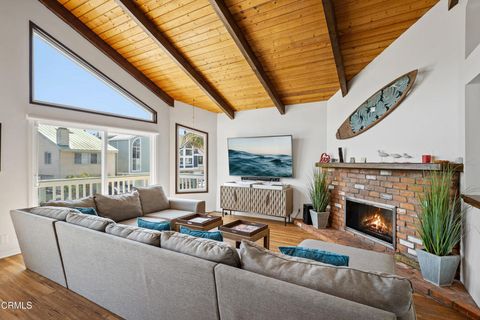 Tiny photo for 333 Melrose Drive, Oxnard, CA 93035 (MLS # V1-33893)