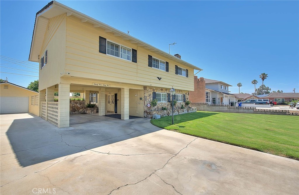 9465 Palo Verde Avenue