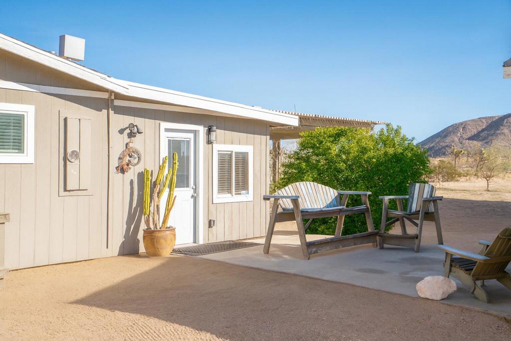 2467 Sand Drive