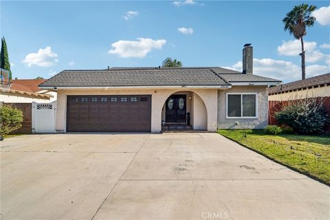 Photo of 20226 Lanark ST, Winnetka, CA 91306 (MLS # SR26111071)