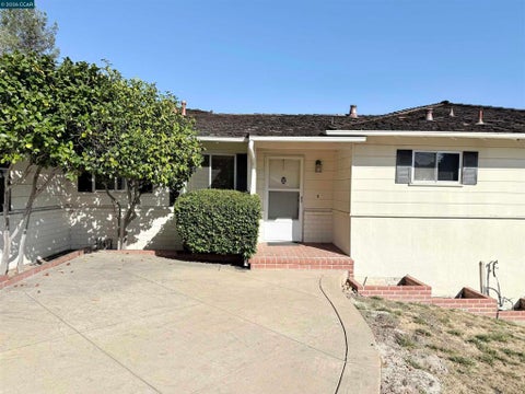 Photo of 3 Rita Way WAY, Orinda, CA 94563 (MLS # 41148813)