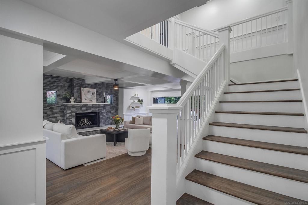 1864 Sunset Blvd