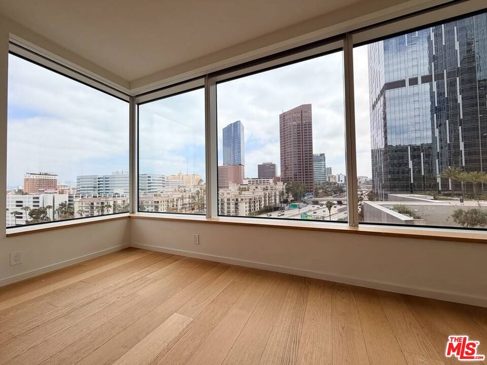 889 Francisco Street 1008