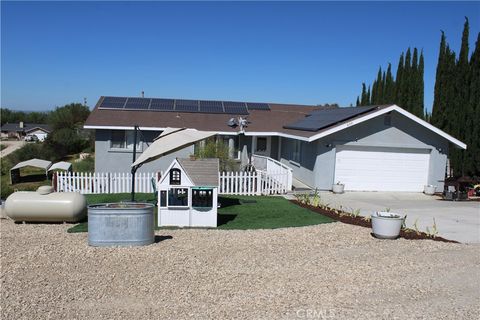 Photo of 8199 Plane View, Paso Robles, CA 93446 (MLS # NS26060626)