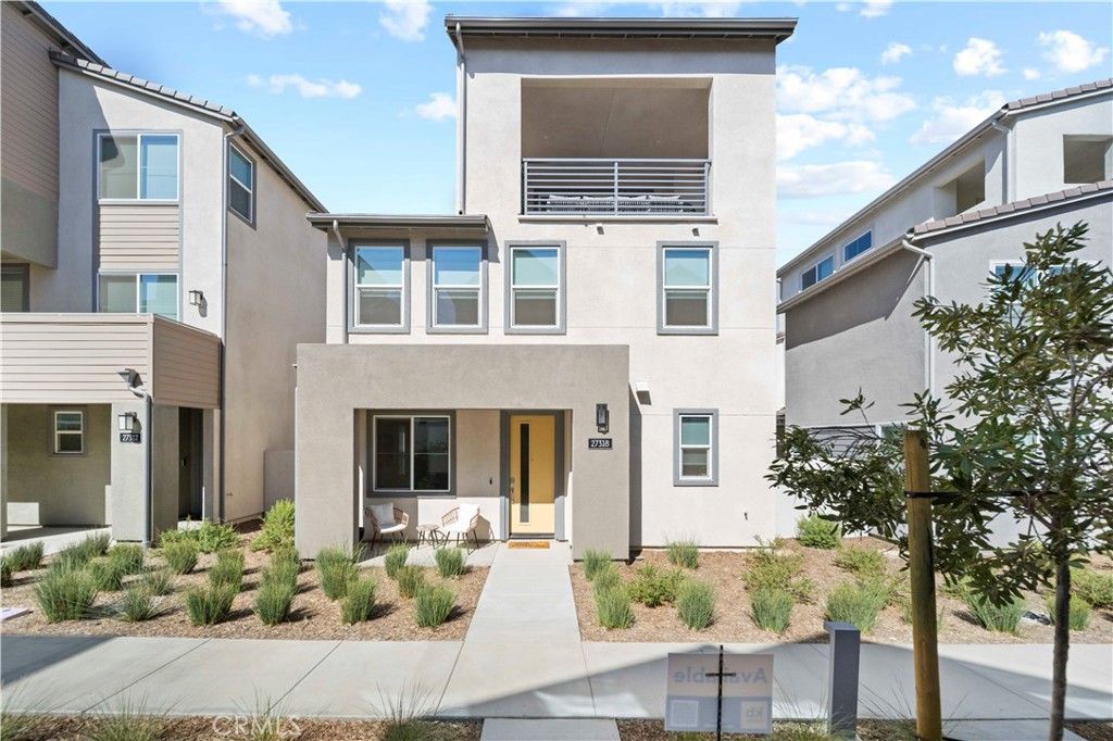 Photo of 27318 Maverick Place, Valencia, CA 91381 (MLS # SR25228736)