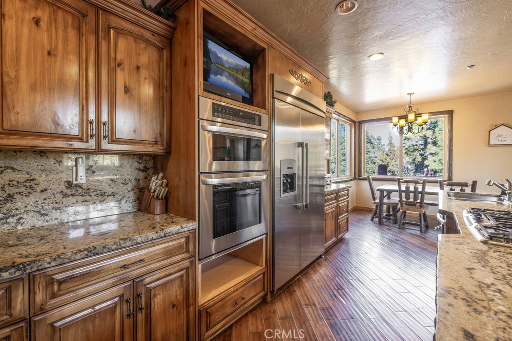 Big Bear City, California, 92314, United States, 4 Bedrooms Bedrooms, ,6 BathroomsBathrooms,Residential,Active,2023443