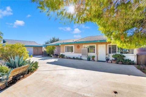 Photo of 18393 Orange St, Hesperia, CA 92345 (MLS # OC26013301)