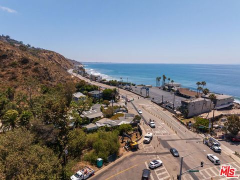 Photo of 21201 Pacific Coast Highway, Malibu, CA 90265 (MLS # 26854605)