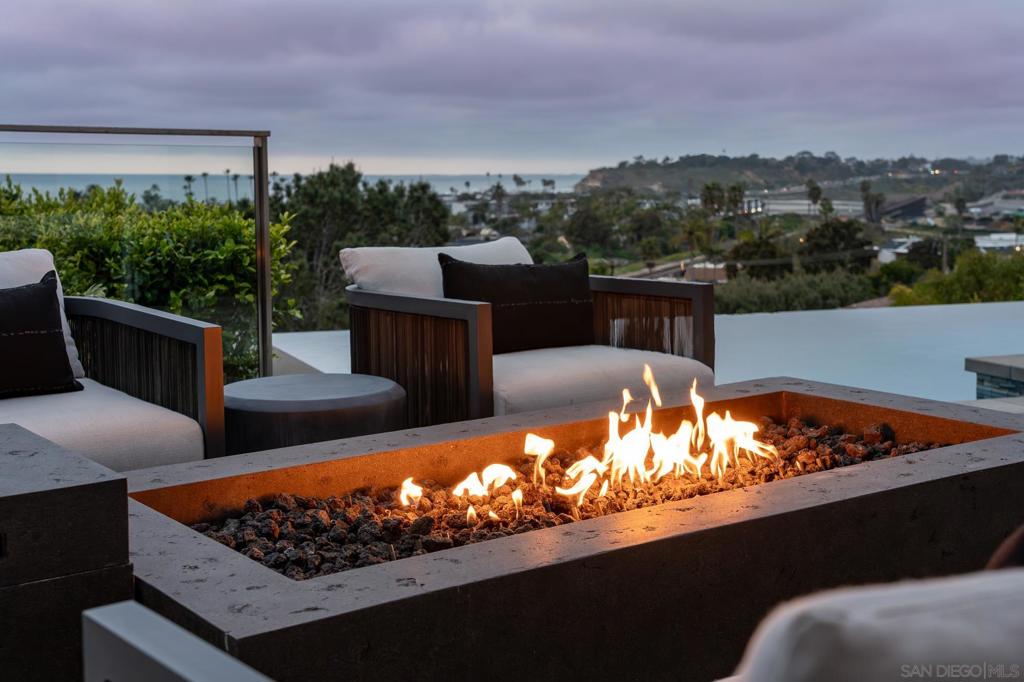 Del Mar - Residential
