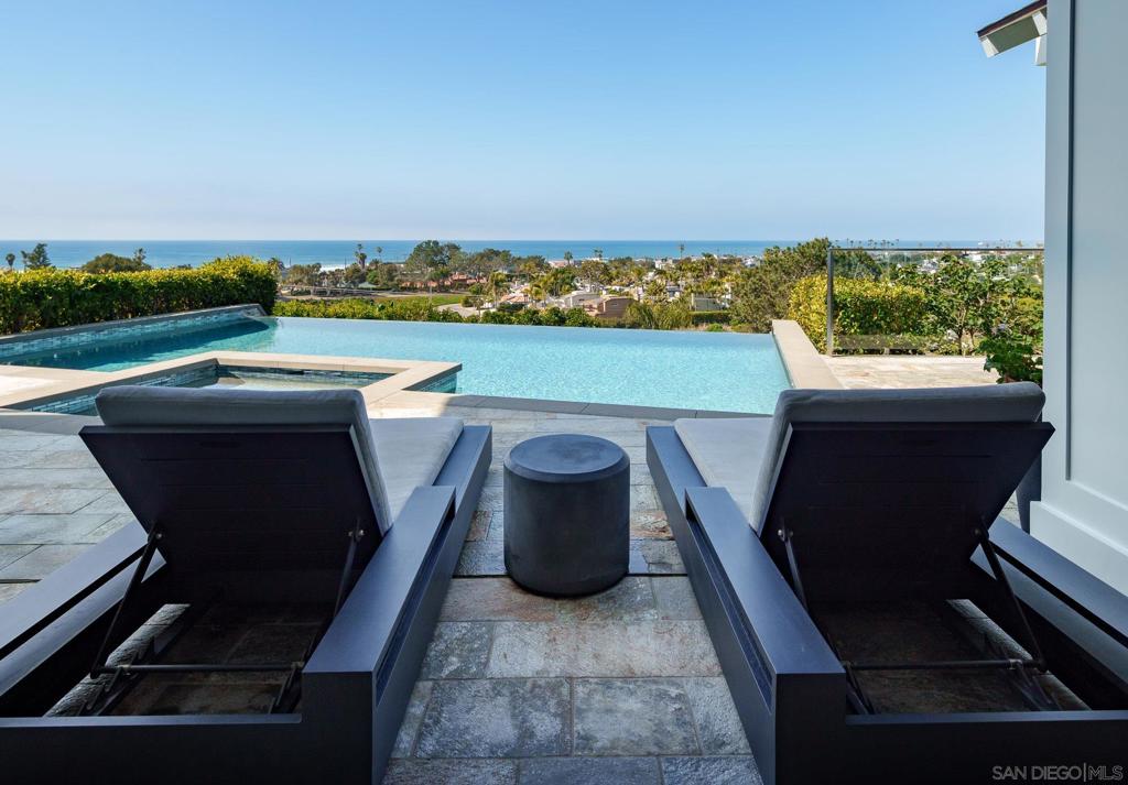 Del Mar - Residential