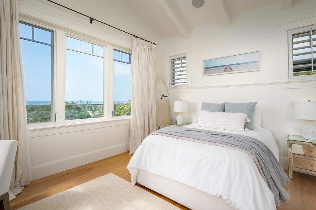 Del Mar - Residential