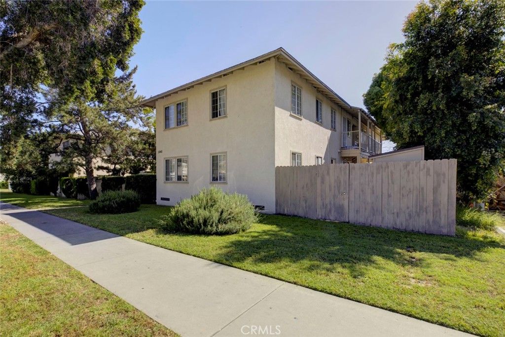 Photo of 1840 W Glenoaks Blvd. Blvd, Glendale, CA 91201 (MLS # BB26083672)