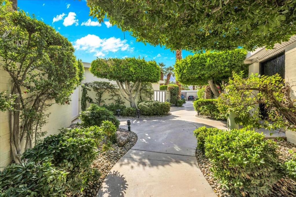 130 W Racquet Club Road 505