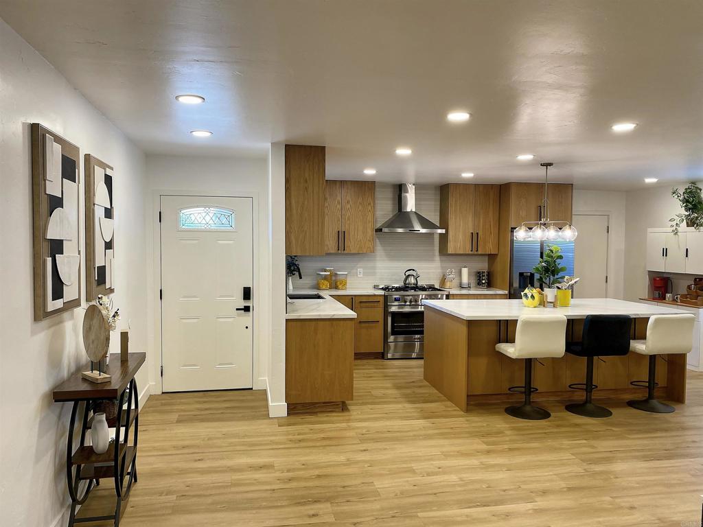 12401 Metate Lane