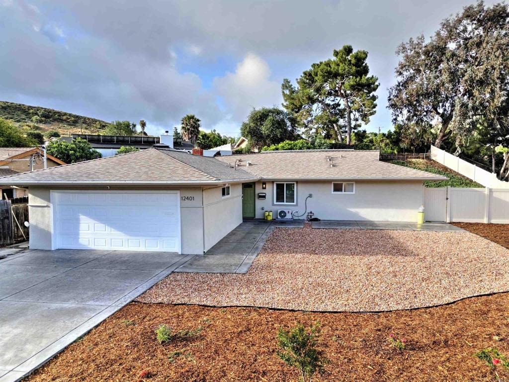 12401 Metate Lane