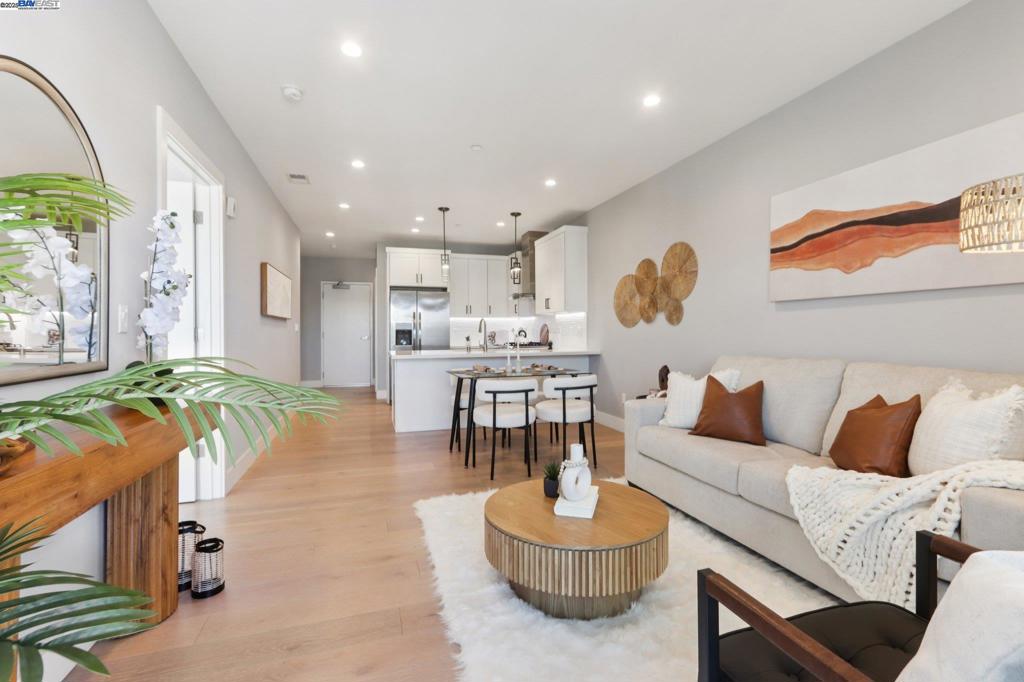 DOWN TOWN - Residential