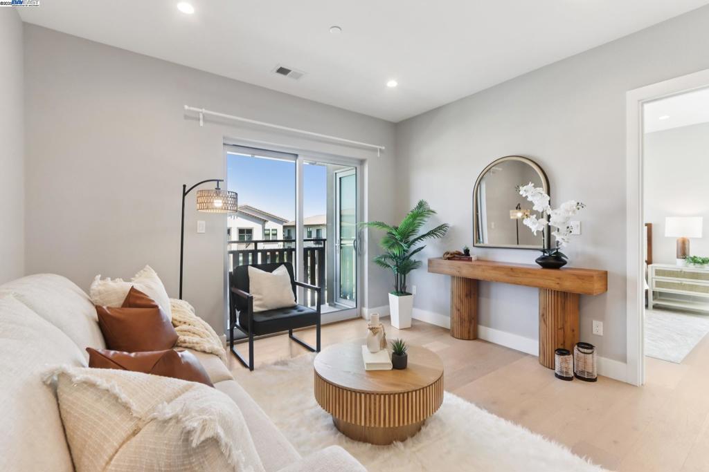 DOWN TOWN - Residential