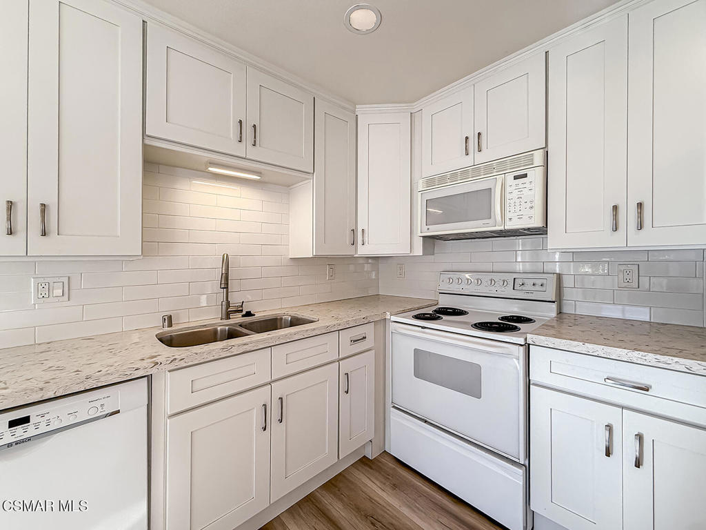 Oaknoll Villas-314 - 1002792 - Residential