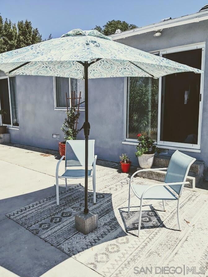 5222 San Bernardo Terrace