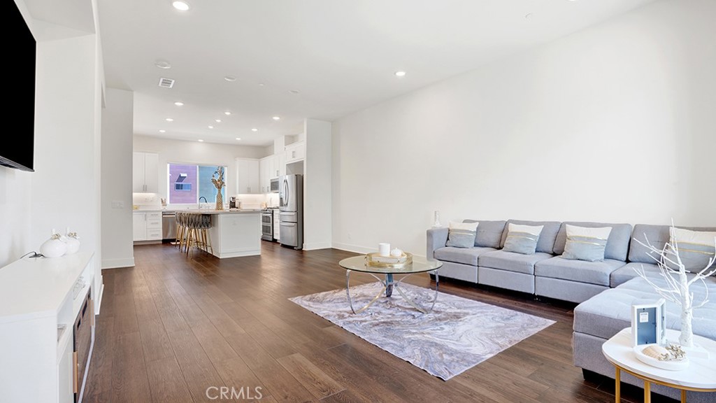 16372 Moonstone Circle