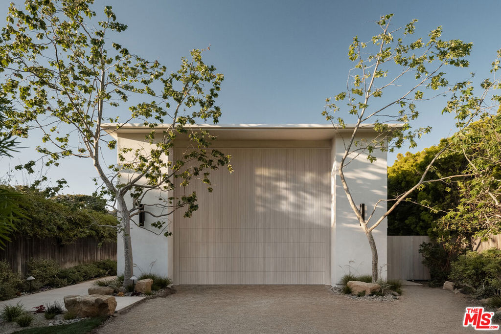 23515 Malibu Colony Road