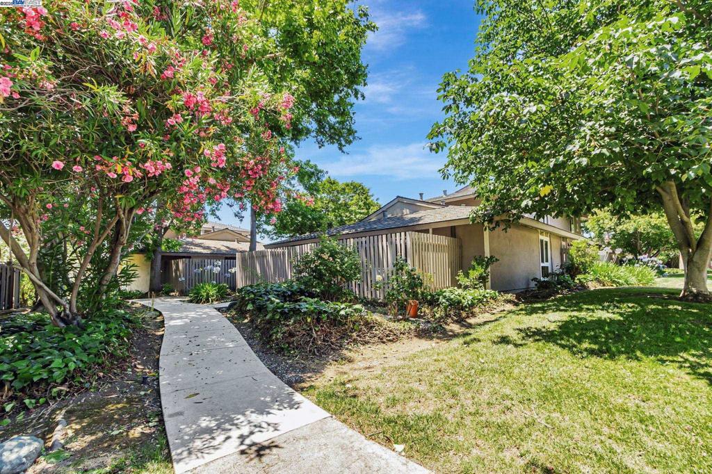 CUPERTINO - Residential