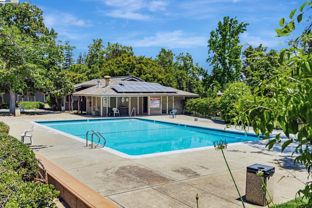 CUPERTINO - Residential