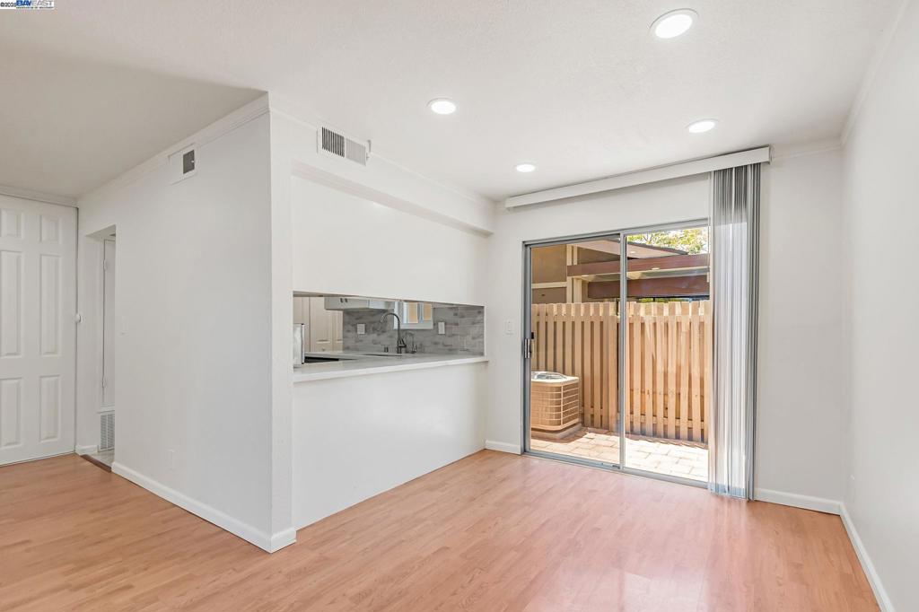 CUPERTINO - Residential