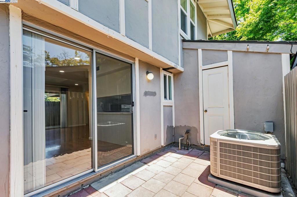 CUPERTINO - Residential