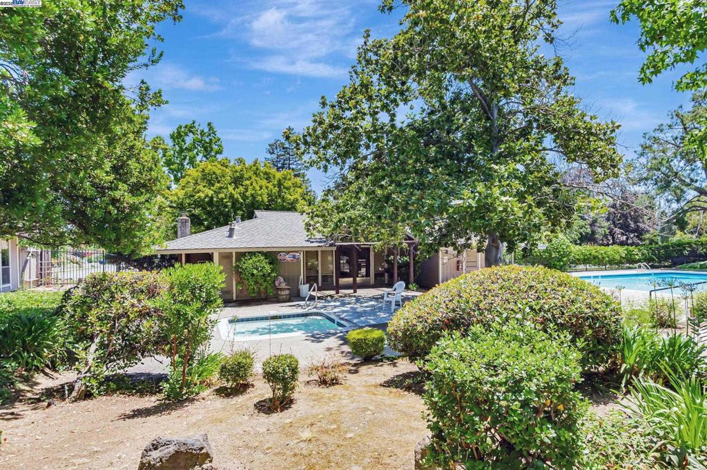 CUPERTINO - Residential