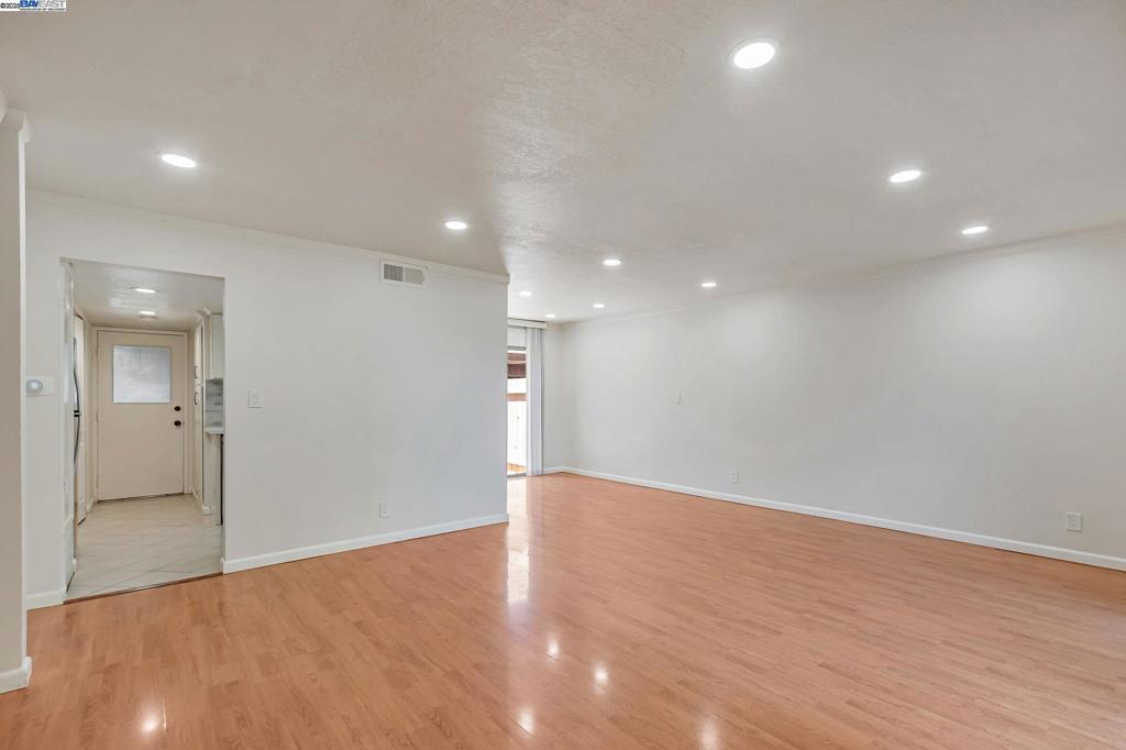 CUPERTINO - Residential