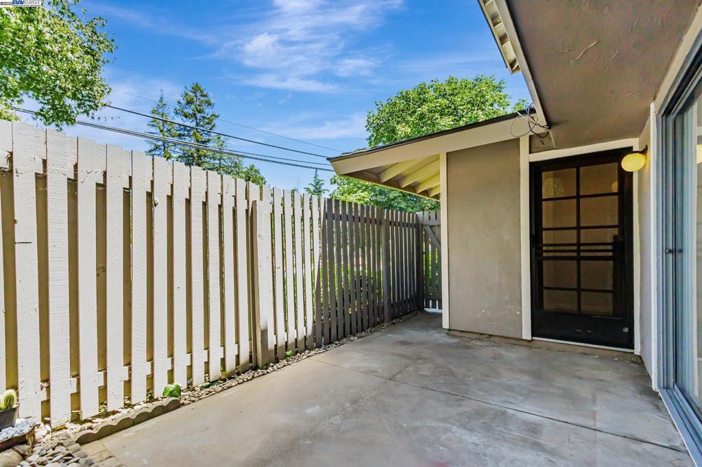 CUPERTINO - Residential