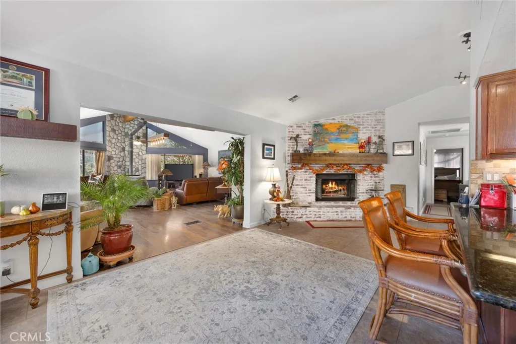 Tehachapi, California 93561, United States, 4 Bedrooms Bedrooms, ,5 BathroomsBathrooms,Residential,Active,229081