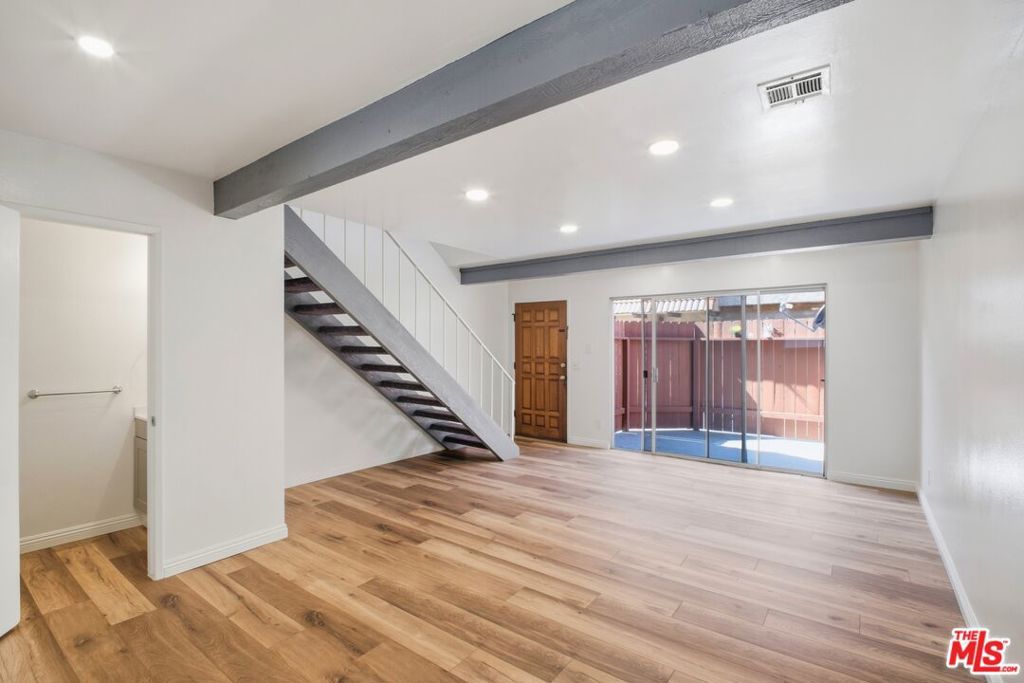 Photo of 622 W Regent Street #5, Inglewood, CA 90301 (MLS # 25604245)