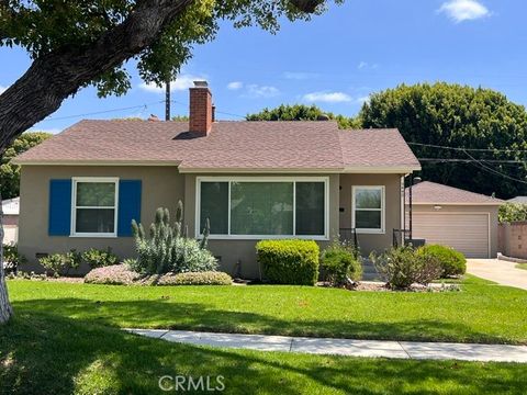 Photo of 3442 Fidler AVE, Long Beach, CA 90808 (MLS # PW26103746)