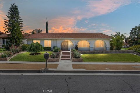 Photo of 1529 Conestoga Court, Redlands, CA 92373 (MLS # IG26099609)