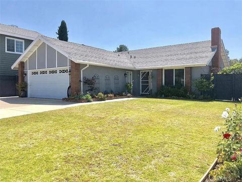 22312 Modina Laguna Hills CA 92653