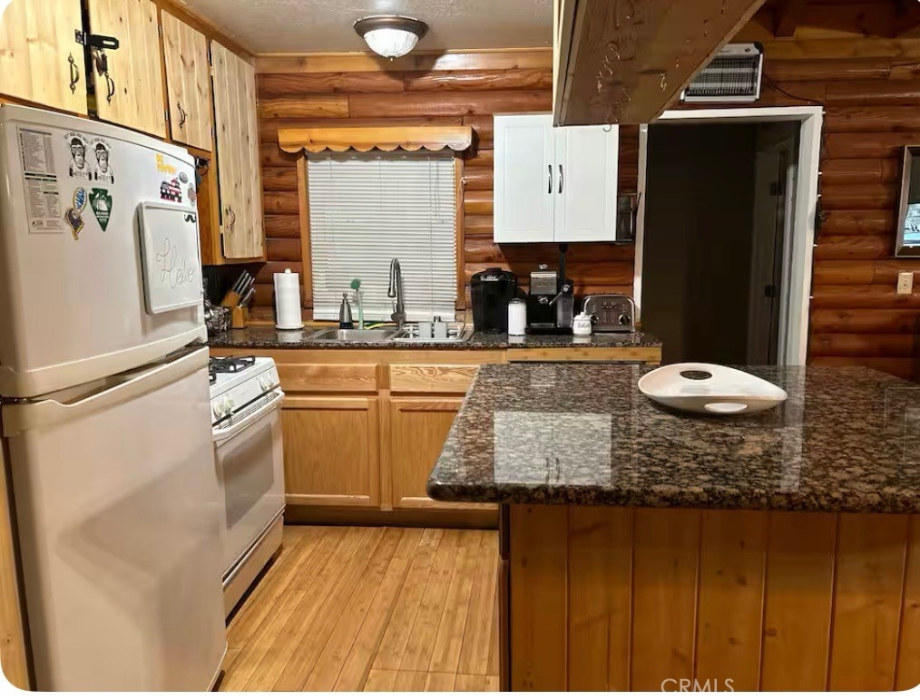 646 Mountain View Avenue