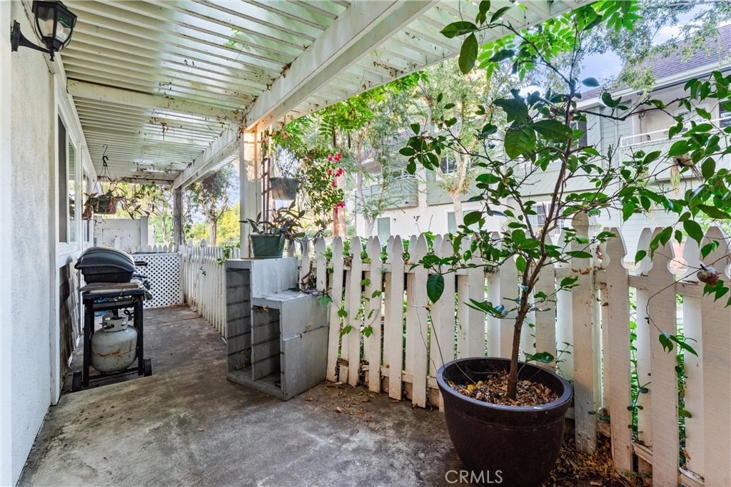 Laguna Village (LV) - Residential