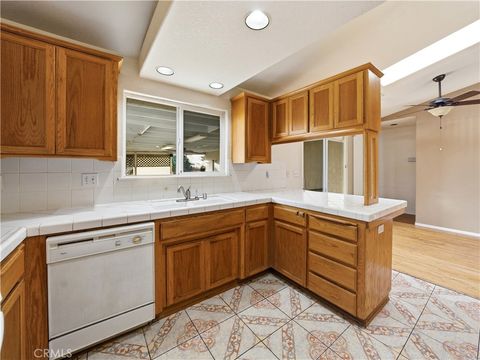 Tiny photo for 715 Shannon Hill Dr, Paso Robles, CA 93446 (MLS # NS25273819)