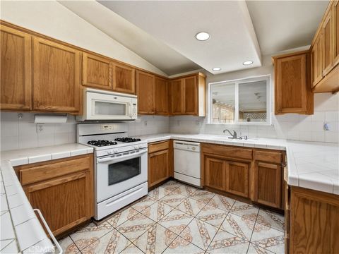 Tiny photo for 715 Shannon Hill Dr, Paso Robles, CA 93446 (MLS # NS25273819)