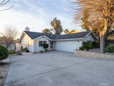 Tiny photo for 715 Shannon Hill Dr, Paso Robles, CA 93446 (MLS # NS25273819)