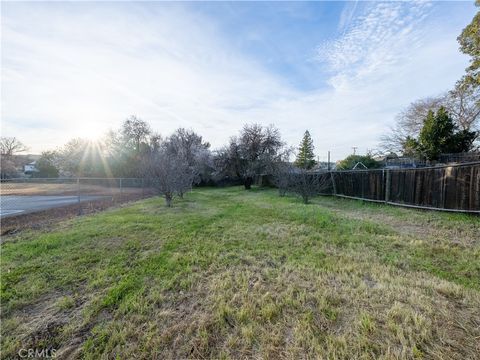 Tiny photo for 715 Shannon Hill Dr, Paso Robles, CA 93446 (MLS # NS25273819)